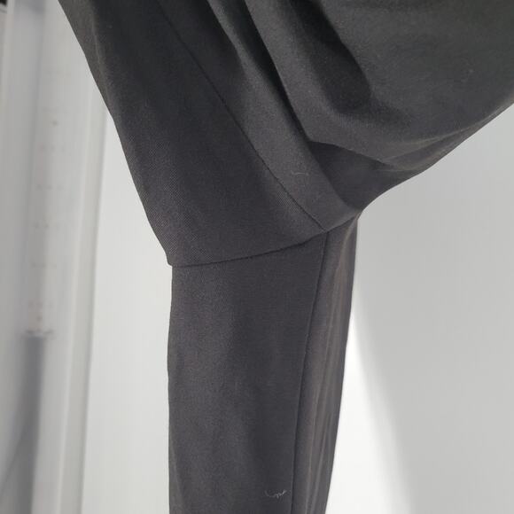 Theory Black Bootcut Mid Rise Pants 6 - Picture 9 of 12